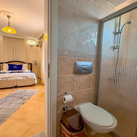 Elma Βίλα Κουσάντασι