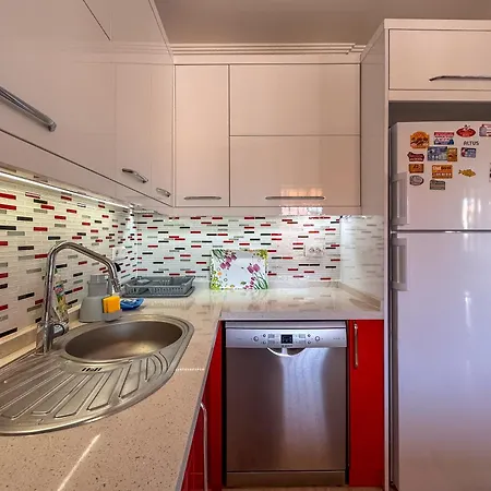 Elma * Κουσάντασι