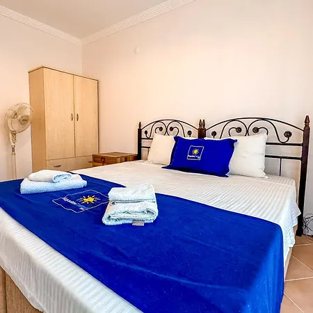 Elma Κουσάντασι